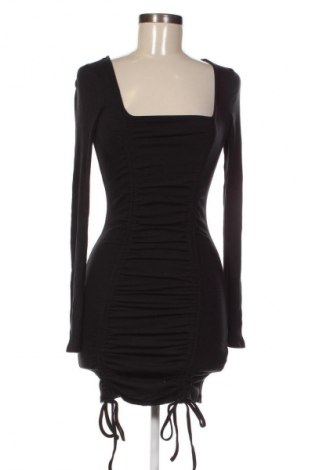 Kleid About You, Größe M, Farbe Schwarz, Preis € 18,99