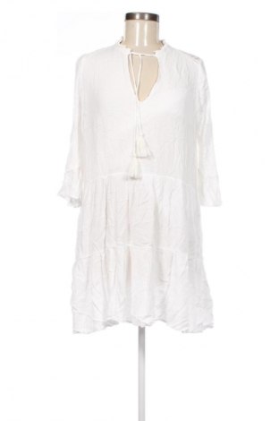 Kleid Amisu, Größe M, Farbe Weiß, Preis € 20,99
