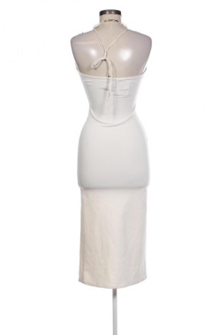 Šaty  Bershka, Veľkosť S, Farba Kremová, Cena  23,52 €