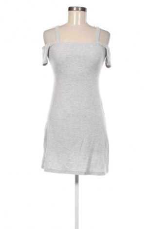 Kleid Bershka, Größe S, Farbe Grau, Preis € 17,99