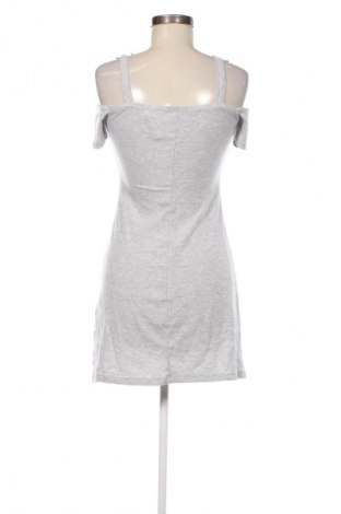 Kleid Bershka, Größe S, Farbe Grau, Preis € 17,99