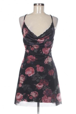 Šaty  Bershka, Velikost L, Barva Vícebarevné, Cena  469,00 Kč