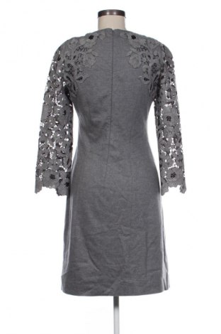 Рокля Blumarine, Размер M, Цвят Сив, Цена 181,82 лв.