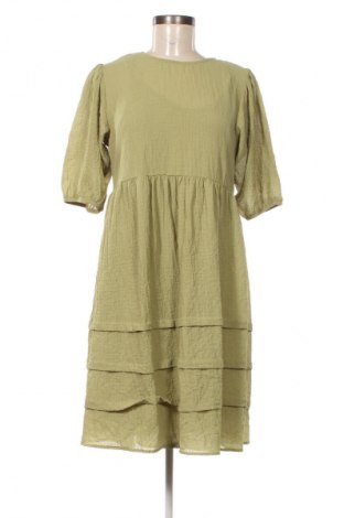 Kleid C&A, Größe M, Farbe Grün, Preis 20,99 €