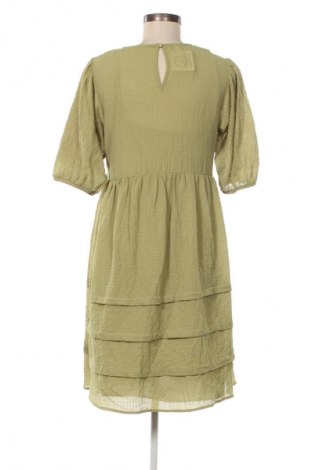 Kleid C&A, Größe M, Farbe Grün, Preis 20,99 €