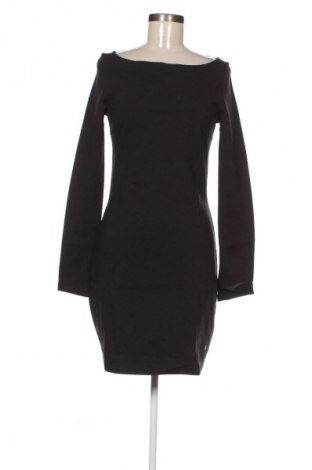 Rochie Calvin Klein Jeans, Mărime M, Culoare Negru, Preț 175,99 Lei