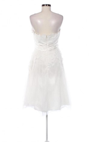 Kleid Chi Chi, Größe L, Farbe Weiß, Preis 66,48 €