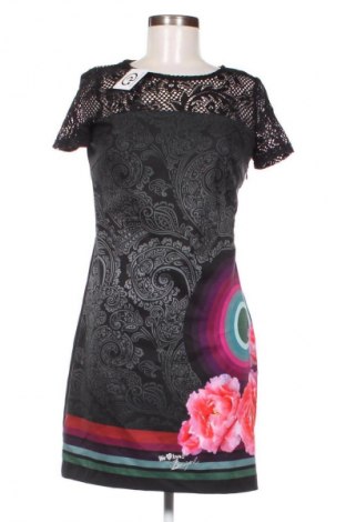 Šaty  Desigual, Velikost M, Barva Vícebarevné, Cena  529,00 Kč