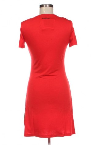 Šaty  Desigual, Velikost S, Barva Červená, Cena  3 049,00 Kč
