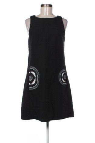 Šaty  Desigual, Velikost M, Barva Černá, Cena  1 038,00 Kč
