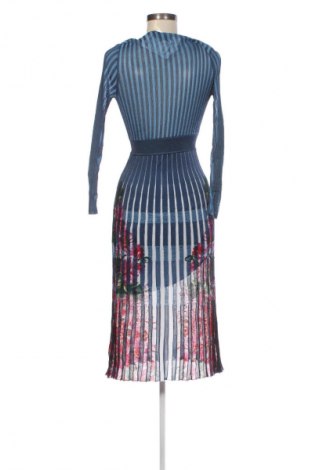 Рокля Desigual, Размер XS, Цвят Многоцветен, Цена 189,99 лв.
