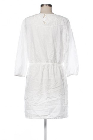 Kleid Esprit, Größe M, Farbe Weiß, Preis 24,55 €