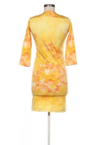 Kleid Freedom, Größe M, Farbe Mehrfarbig, Preis € 13,99