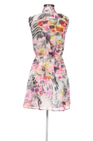 Šaty  Guess By Marciano, Velikost M, Barva Vícebarevné, Cena  1 139,00 Kč