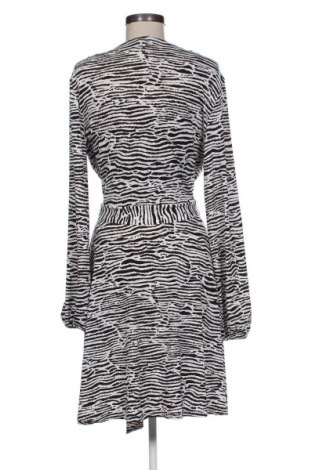 Rochie H&M, Mărime M, Culoare Multicolor, Preț 76,00 Lei