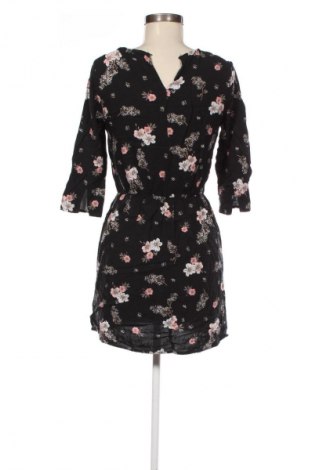 Šaty  H&M Divided, Velikost S, Barva Vícebarevné, Cena  469,00 Kč