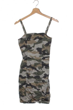 Kleid H&M Divided, Größe S, Farbe Mehrfarbig, Preis € 14,77