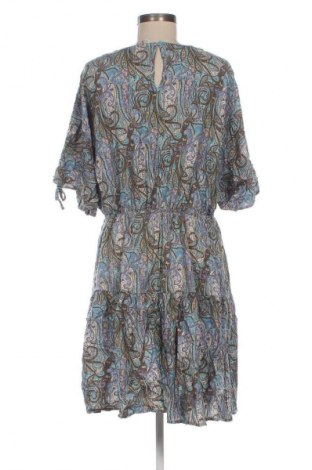 Kleid Laura T., Größe M, Farbe Mehrfarbig, Preis € 17,99