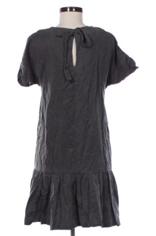 Kleid Medicine, Größe S, Farbe Grau, Preis 15,00 €