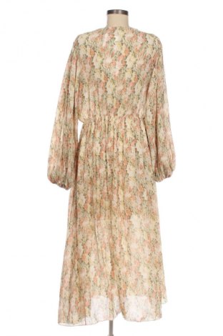 Kleid NA-KD, Größe M, Farbe Mehrfarbig, Preis 55,20 €