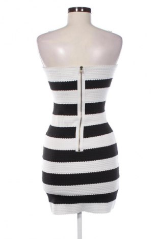 Kleid New Look, Größe M, Farbe Mehrfarbig, Preis € 14,77