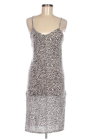Šaty  Pretty Little Thing, Velikost XS, Barva Vícebarevné, Cena  651,00 Kč