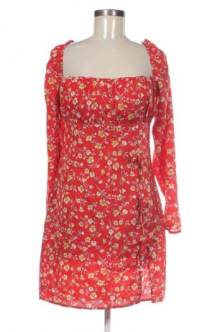Kleid Pretty Little Thing, Größe M, Farbe Mehrfarbig, Preis 20,99 €