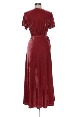 Kleid Pretty Little Thing, Größe S, Farbe Rosa, Preis 14,77 €
