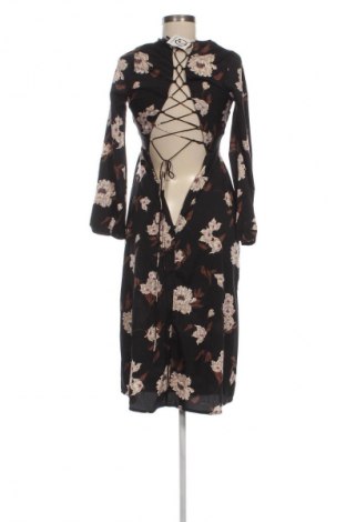 Kleid Pretty Little Thing, Größe XS, Farbe Mehrfarbig, Preis € 8,99