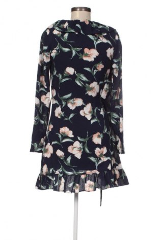 Sukienka Pretty Little Thing, Rozmiar XS, Kolor Kolorowy, Cena 95,99 zł