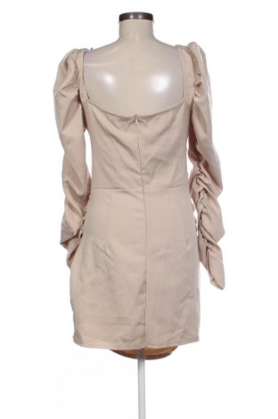 Φόρεμα Pretty Little Thing, Μέγεθος M, Χρώμα  Μπέζ, Τιμή 15,99 €