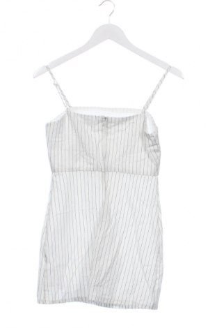 Φόρεμα Pull&Bear, Μέγεθος M, Χρώμα Πολύχρωμο, Τιμή 9,99 €
