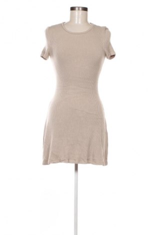 Kleid Pull&Bear, Größe M, Farbe Beige, Preis 8,99 €