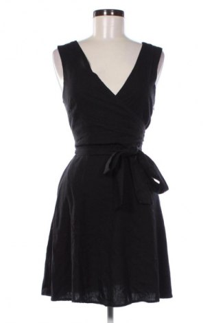 Kleid Reserved, Größe M, Farbe Schwarz, Preis 21,26 €