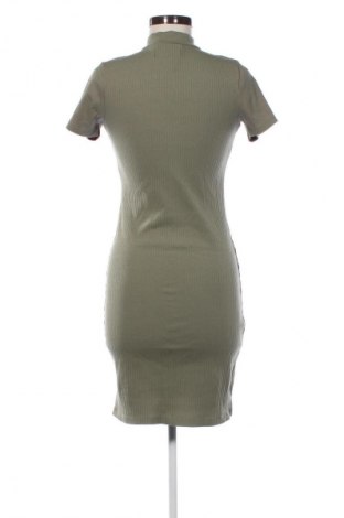 Kleid Sinsay, Größe L, Farbe Grün, Preis 15,00 €