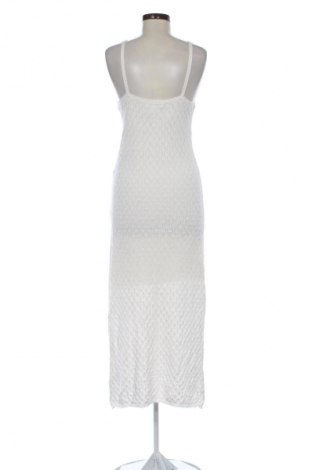 Kleid Stradivarius, Größe L, Farbe Weiß, Preis € 22,99