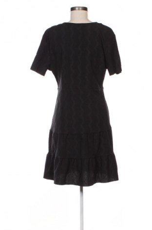 Ruha Supertrash, Méret L, Szín Fekete, Ár 10 939 Ft