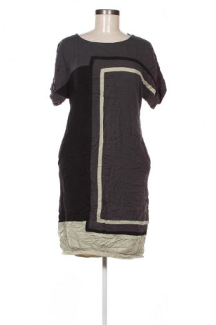 Kleid Tatuum, Größe XS, Farbe Mehrfarbig, Preis € 29,99