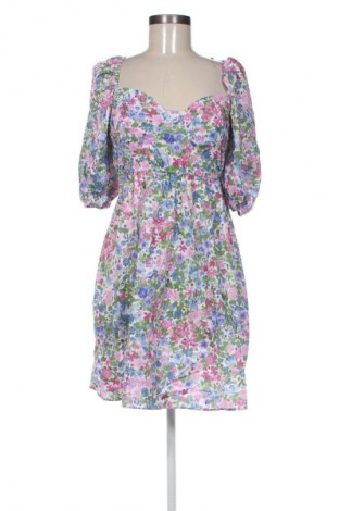 Kleid Trendyol, Größe M, Farbe Mehrfarbig, Preis € 26,99