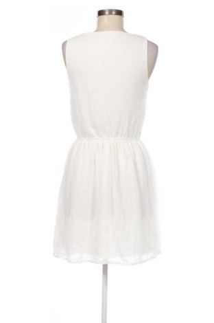Kleid Unbranded, Größe M, Farbe Weiß, Preis € 17,99