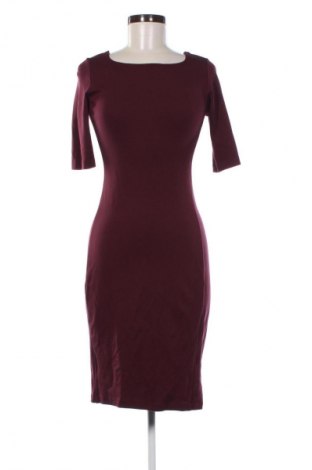 Sukienka United Colors Of Benetton, Rozmiar XS, Kolor Czerwony, Cena 110,34 zł
