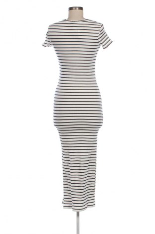 Šaty  Vero Moda, Velikost XS, Barva Vícebarevné, Cena  1 249,00 Kč