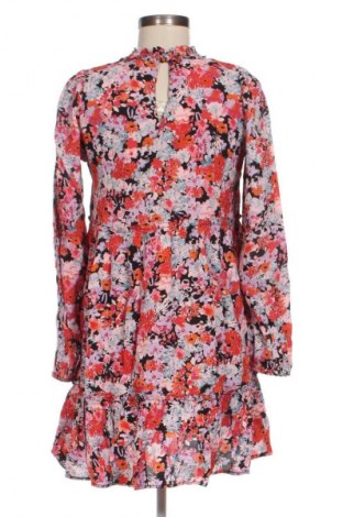 Šaty  Vero Moda, Velikost XS, Barva Vícebarevné, Cena  999,00 Kč