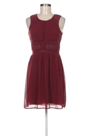 Рокля Vero Moda, Размер S, Цвят Червен, Цена 26,98 лв.