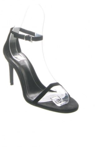 Sandalen Bershka, Größe 38, Farbe Schwarz, Preis 19,95 €