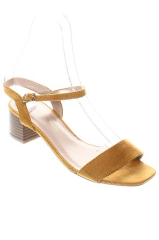 Sandály Dorothy Perkins, Velikost 37, Barva Žlutá, Cena  749,00 Kč
