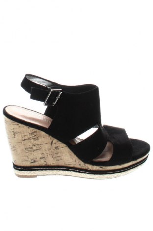 Sandale New Look, Mărime 38, Culoare Negru, Preț 92,99 Lei