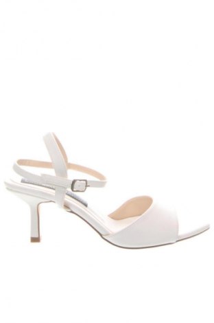 Sandalen Skobien, Größe 37, Farbe Weiß, Preis 64,99 €