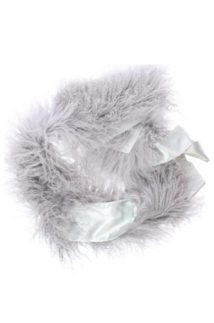 Schal Schiffhauer, Farbe Grau, Preis € 10,00