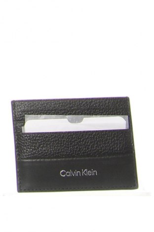 Puzdro na vizitky  Calvin Klein, Farba Čierna, Cena  43,95 €